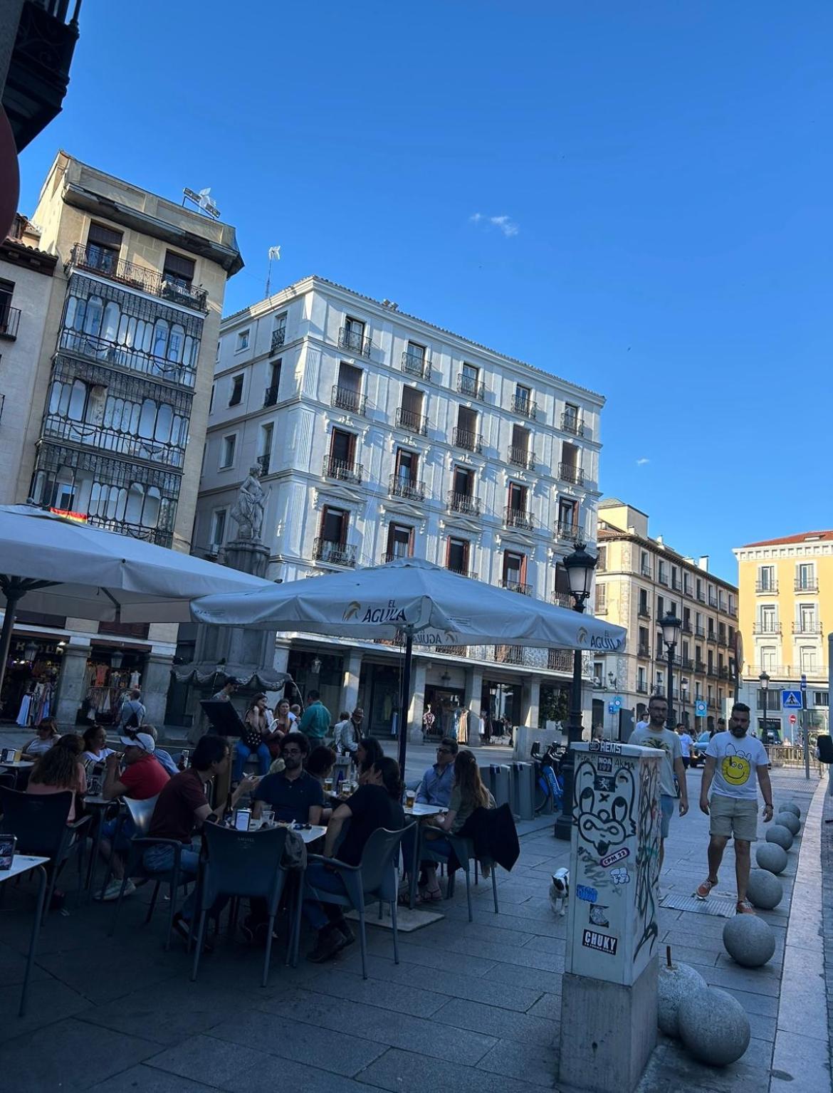 Room In Plaza Mayor Madri Exterior foto